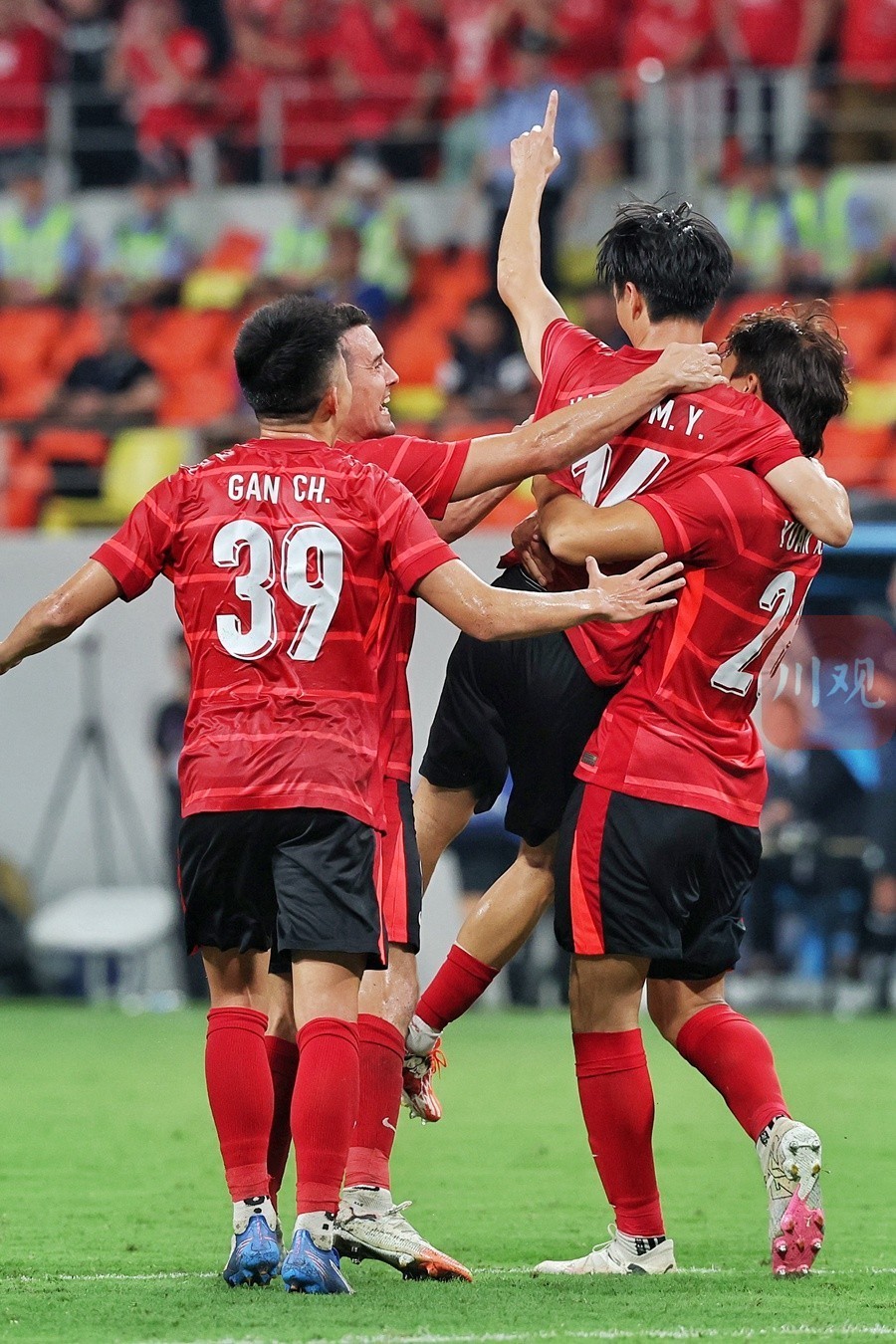 成都蓉城迎意大利杯关键赛，今晨手感冰凉，赛场秩序良好，球队文化再被提及的简单介绍