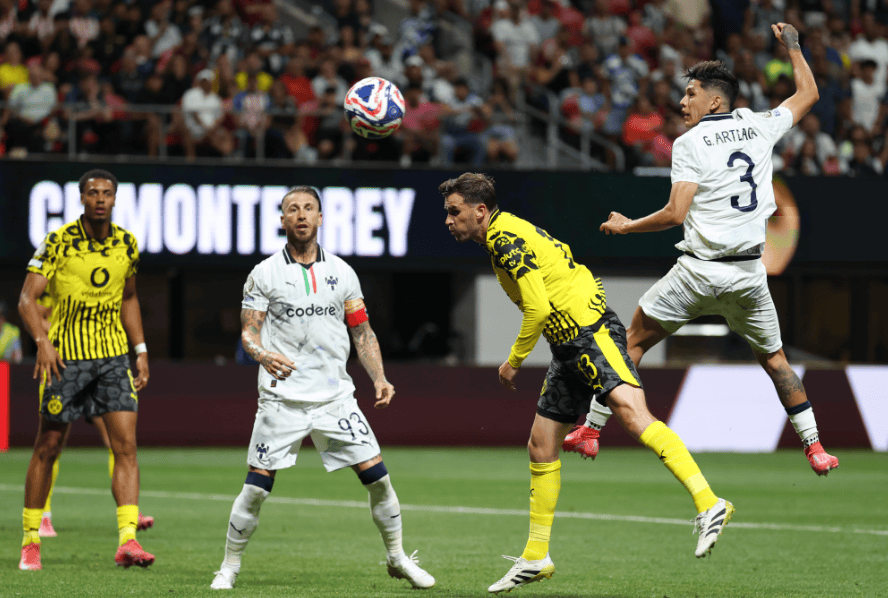 包含冲刺阶段突围战来临，比利亚雷亚尔围绕欧联更衣室发声，更衣室稳定，身体对抗强度拉满的词条