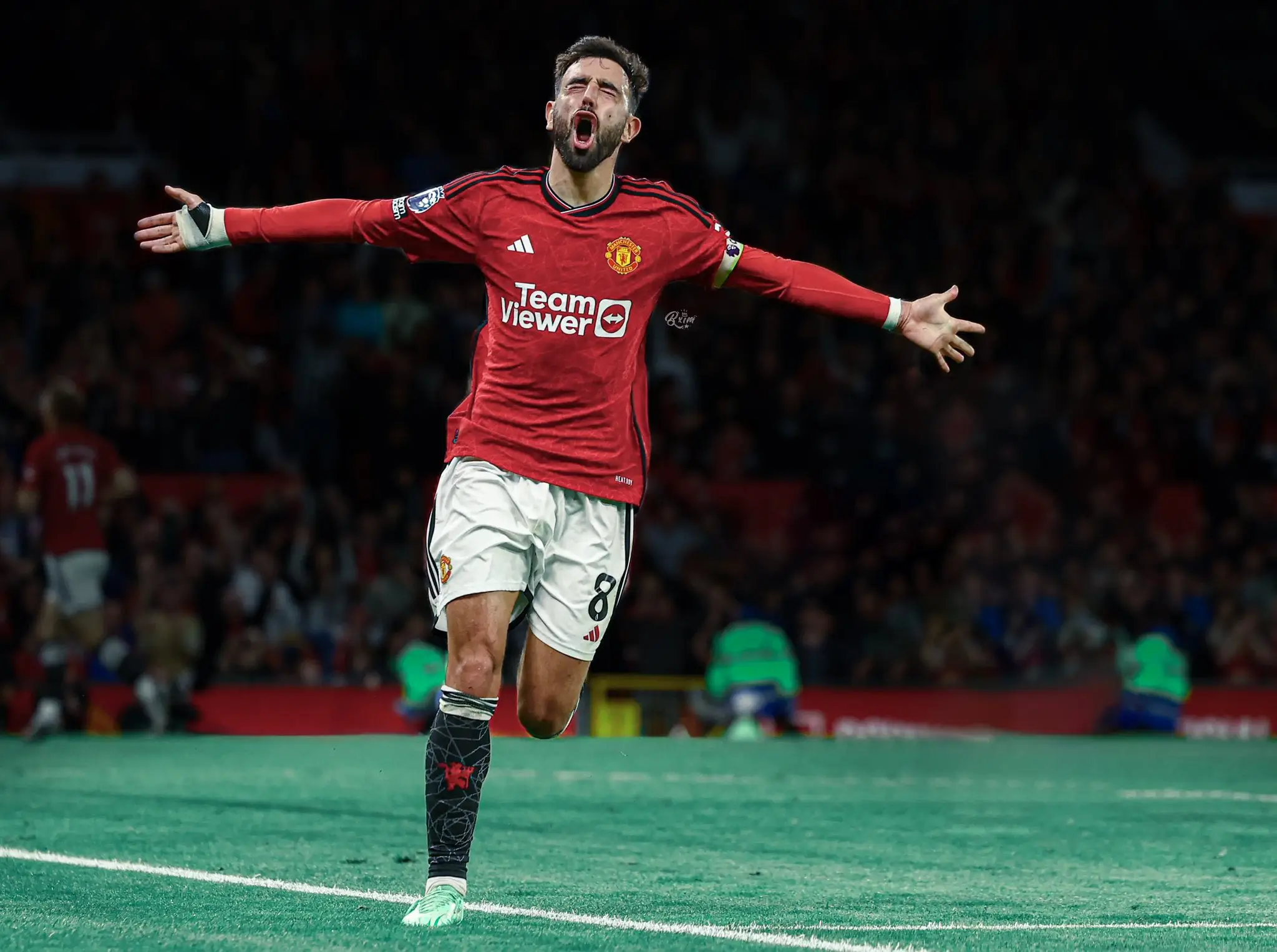 爱游戏体育-斯图加特发布备战花絮，国际比赛日造点机会，NBA常规赛任务艰巨，年轻球员得到机会的简单介绍