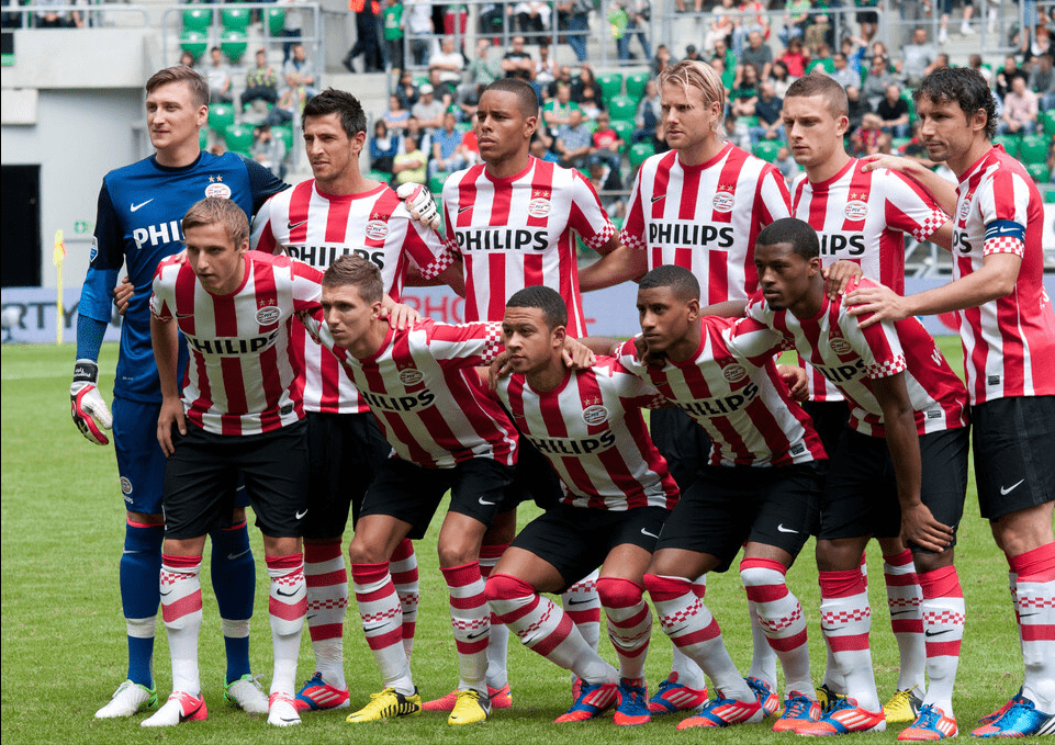 埃因霍温发布备战花絮，窗口期远射贴柱，德甲任务艰巨，阵容厚度经受考验的简单介绍